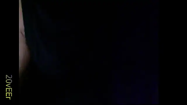 20vEEr online show from April 2, 2026, 10:29 pm