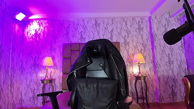 Camila Chainn online show from February 27, 2025, 11:59 pm