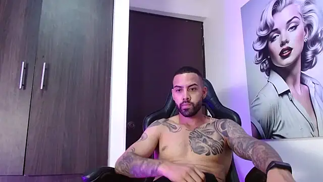 Hendry  online show from September 22, 2025, 3:41 am