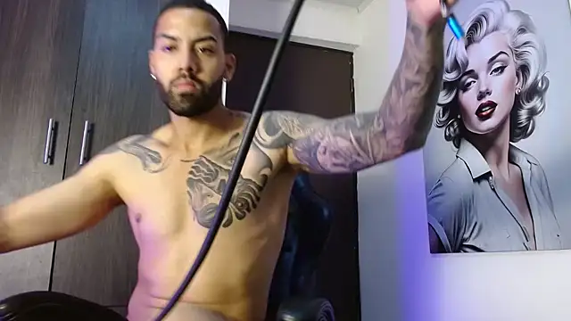 Hendry  online show from October 8, 2025, 3:26 am