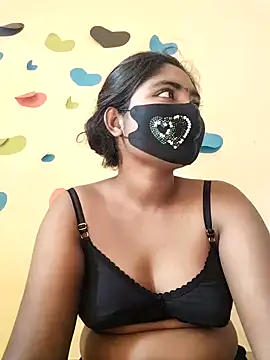 Snapshot of Lina-Rose chatting on March 1, 2025, 5:52 am Lina-Rose online show from March 1, 2025, 5:52 am