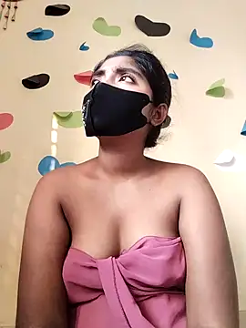 Snapshot of Lina-Rose chatting on March 10, 2025, 1:45 am Lina-Rose online show from March 10, 2025, 1:45 am