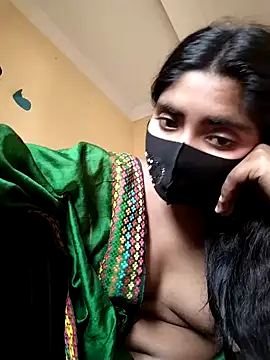 Snapshot of Lina-Rose chatting on March 15, 2025, 10:57 am Lina-Rose online show from March 15, 2025, 10:57 am