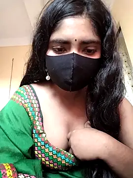 Snapshot of Lina-Rose chatting on September 30, 2025, 1:32 am Lina-Rose online show from September 30, 2025, 1:32 am