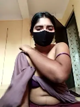 Snapshot of Lina-Rose chatting on October 18, 2025, 1:41 am Lina-Rose online show from October 18, 2025, 1:41 am