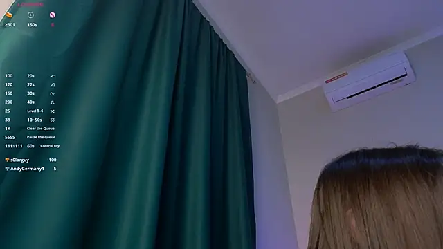 Snapshot of Alice__grace chatting on December 9, 2024, 4:37 pm Alice  grace online show from December 9, 2024, 4:37 pm