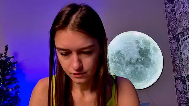 Snapshot of Alice__grace chatting on December 12, 2024, 12:38 am Alice  grace online show from December 12, 2024, 12:38 am