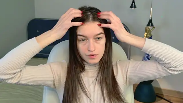 Snapshot of Alice__grace chatting on December 13, 2024, 9:41 pm Alice  grace online show from December 13, 2024, 9:41 pm