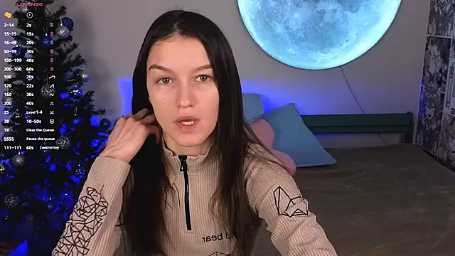 Snapshot of Alice__grace chatting on December 25, 2024, 9:43 pm Alice  grace online show from December 25, 2024, 9:43 pm