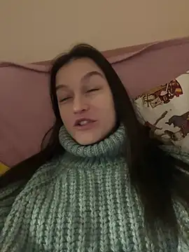 Snapshot of Alice__grace chatting on January 1, 2025, 9:31 pm Alice  grace online show from January 1, 2025, 9:31 pm