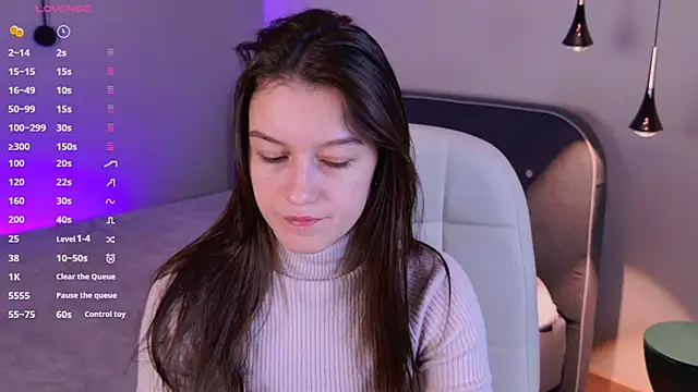 Snapshot of Alice__grace chatting on January 25, 2025, 9:46 pm Alice  grace online show from January 25, 2025, 9:46 pm