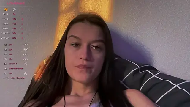 Snapshot of Alice__grace chatting on February 9, 2025, 2:07 pm Alice  grace online show from February 9, 2025, 2:07 pm