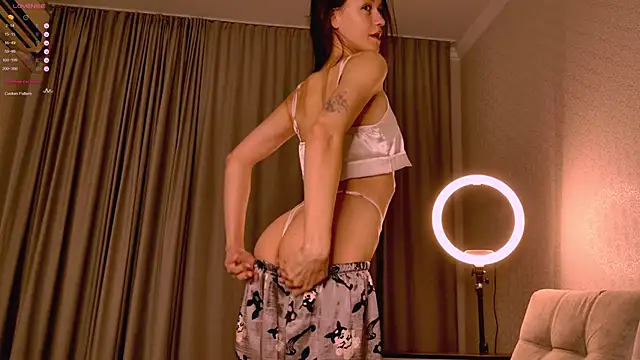 Alice  grace online show from November 13, 2025, 7:24 pm