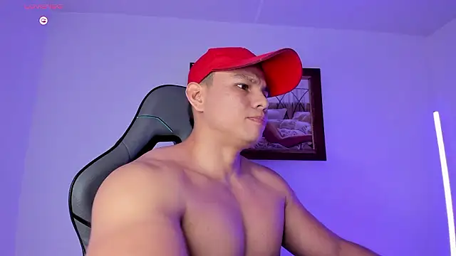 Snapshot of RoyConstance chatting on January 17, 2026, 3:00 am RoyConstance online show from January 17, 2026, 3:00 am