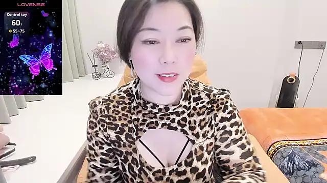 Crystal Wings online show from January 9, 2026, 1:47 pm