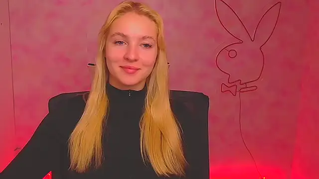 Snapshot of Milka_kiss_ chatting on December 3, 2024, 9:55 am Milka kiss online show from December 3, 2024, 9:55 am