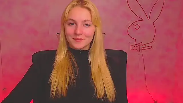 Snapshot of Milka_kiss_ chatting on December 5, 2024, 7:17 pm Milka kiss online show from December 5, 2024, 7:17 pm