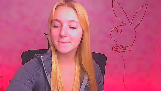 Snapshot of Milka_kiss_ chatting on December 19, 2024, 12:23 pm Milka kiss online show from December 19, 2024, 12:23 pm