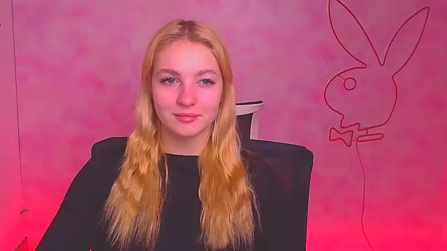 Snapshot of Milka_kiss_ chatting on December 20, 2024, 7:12 am Milka kiss online show from December 20, 2024, 7:12 am