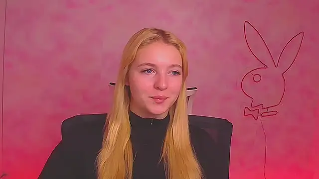 Snapshot of Milka_kiss_ chatting on December 21, 2024, 9:33 am Milka kiss online show from December 21, 2024, 9:33 am