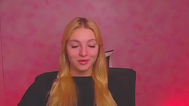 Snapshot of Milka_kiss_ chatting on December 24, 2024, 6:55 am Milka kiss online show from December 24, 2024, 6:55 am