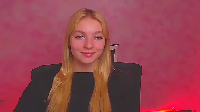 Snapshot of Milka_kiss_ chatting on December 24, 2024, 10:01 am Milka kiss online show from December 24, 2024, 10:01 am
