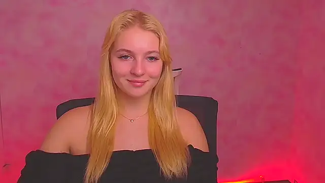 Snapshot of Milka_kiss_ chatting on January 2, 2025, 4:02 pm Milka kiss online show from January 2, 2025, 4:02 pm