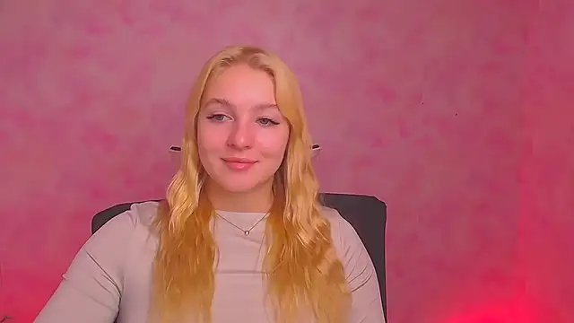 Snapshot of Milka_kiss_ chatting on January 3, 2025, 11:03 am Milka kiss online show from January 3, 2025, 11:03 am
