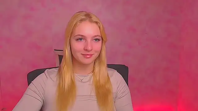 Snapshot of Milka_kiss_ chatting on January 4, 2025, 12:27 pm Milka kiss online show from January 4, 2025, 12:27 pm