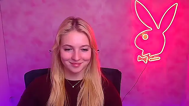 Snapshot of Milka_kiss_ chatting on February 6, 2025, 1:43 pm Milka kiss online show from February 6, 2025, 1:43 pm