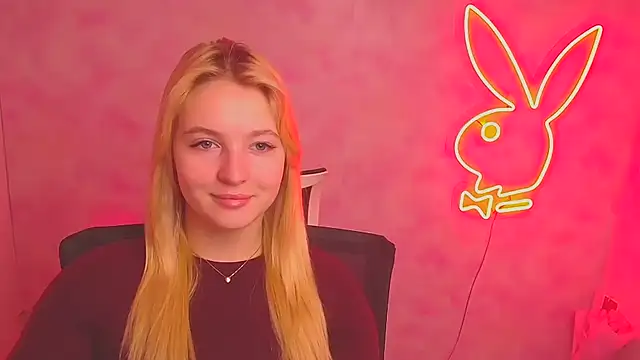 Snapshot of Milka_kiss_ chatting on March 1, 2025, 12:56 pm Milka kiss online show from March 1, 2025, 12:56 pm
