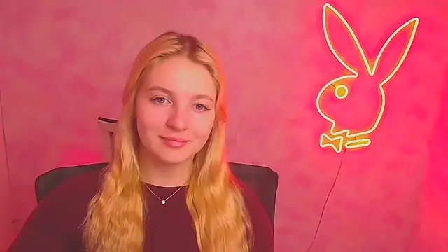 Snapshot of Milka_kiss_ chatting on March 4, 2025, 6:58 am Milka kiss online show from March 4, 2025, 6:58 am