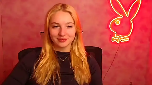 Snapshot of Milka_kiss_ chatting on March 23, 2025, 6:58 am Milka kiss online show from March 23, 2025, 6:58 am