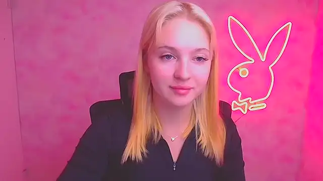 Snapshot of Milka_kiss_ chatting on September 19, 2025, 5:31 am Milka kiss online show from September 19, 2025, 5:31 am