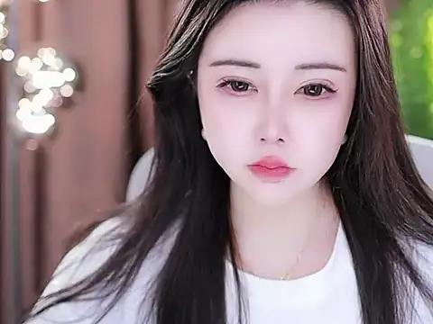 Qiaoqiao  online show from February 11, 2025, 7:38 pm