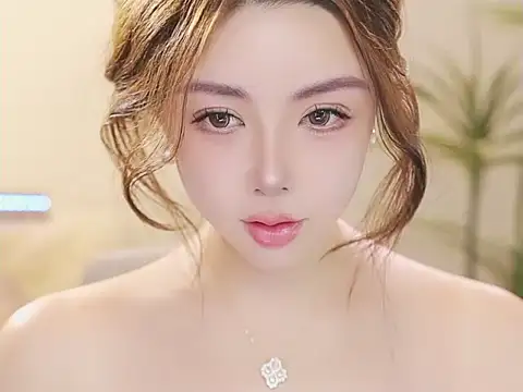 Snapshot of Qiaoqiao_ chatting on May 1, 2026, 5:56 am Qiaoqiao online show from May 1, 2026, 5:56 am