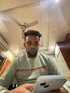 Snapshot of BengaliBabu_Rohan chatting on December 7, 2024, 5:09 pm BengaliBabu Rohan online show from December 7, 2024, 5:09 pm