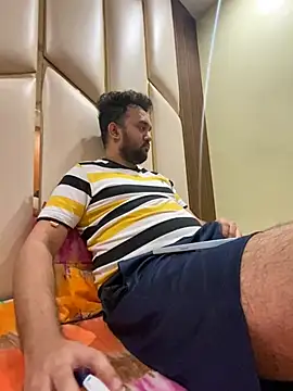 Snapshot of BengaliBabu_Rohan chatting on December 30, 2024, 5:55 pm BengaliBabu Rohan online show from December 30, 2024, 5:55 pm