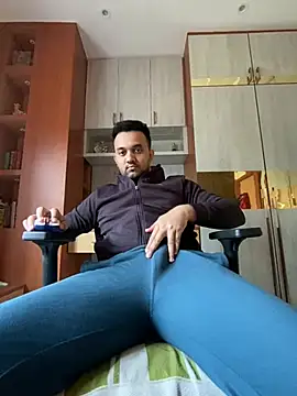 Snapshot of BengaliBabu_Rohan chatting on January 5, 2025, 6:13 am BengaliBabu Rohan online show from January 5, 2025, 6:13 am