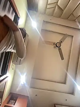 Snapshot of BengaliBabu_Rohan chatting on January 7, 2025, 2:19 pm BengaliBabu Rohan online show from January 7, 2025, 2:19 pm