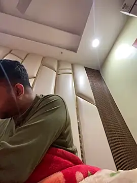 Snapshot of BengaliBabu_Rohan chatting on January 10, 2025, 11:29 pm BengaliBabu Rohan online show from January 10, 2025, 11:29 pm