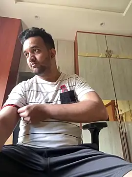 Snapshot of BengaliBabu_Rohan chatting on February 23, 2025, 6:39 am BengaliBabu Rohan online show from February 23, 2025, 6:39 am