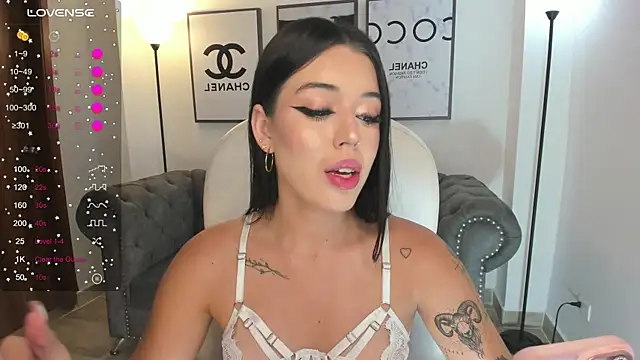 zoee jackson online show from December 29, 2024, 6:49 pm