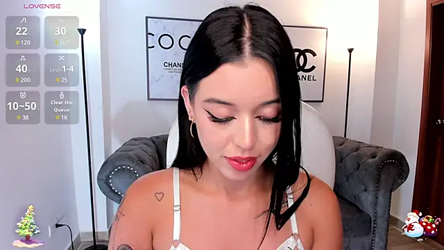 zoee jackson online show from December 29, 2024, 9:52 pm