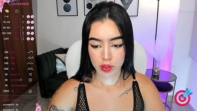 zoee jackson online show from February 5, 2025, 10:44 pm