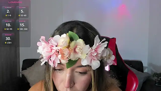 zoee jackson online show from October 15, 2025, 4:34 am