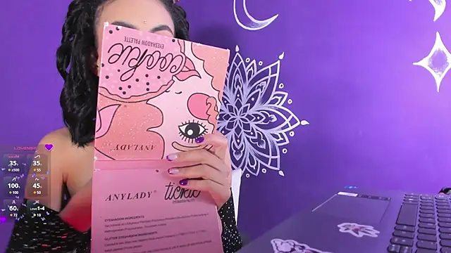 LilitRobins online show from March 22, 2025, 8:59 pm