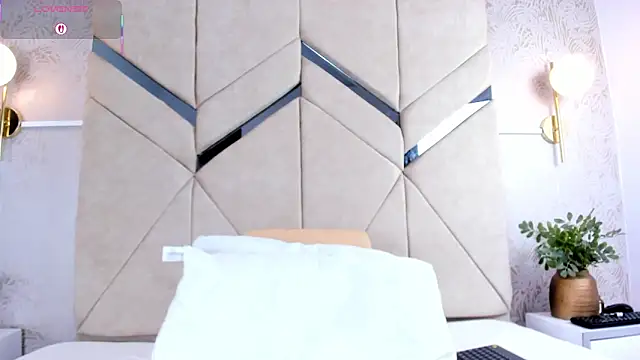 LilitRobins online show from September 27, 2025, 9:31 pm