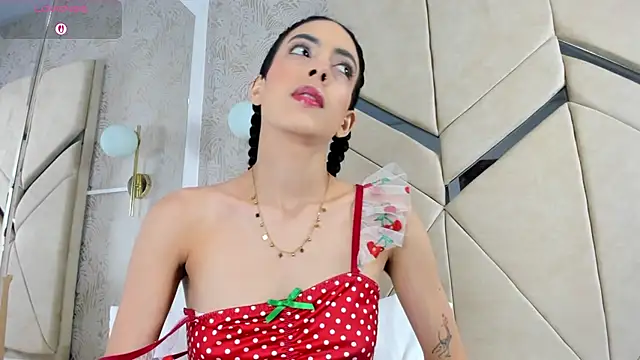 LilitRobins online show from October 14, 2025, 9:59 pm