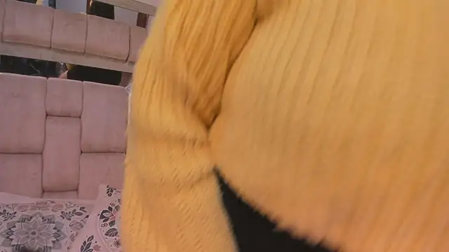 MirandaDream2 online show from December 17, 2025, 1:06 pm